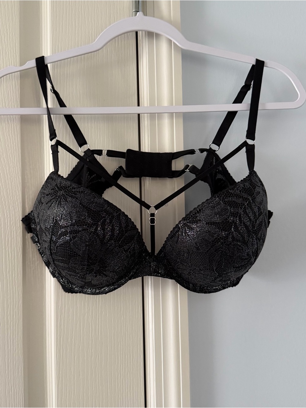 Victoria’s Secret Very Sexy Metallic Lace Strappy Caged Push Up Bra 38C